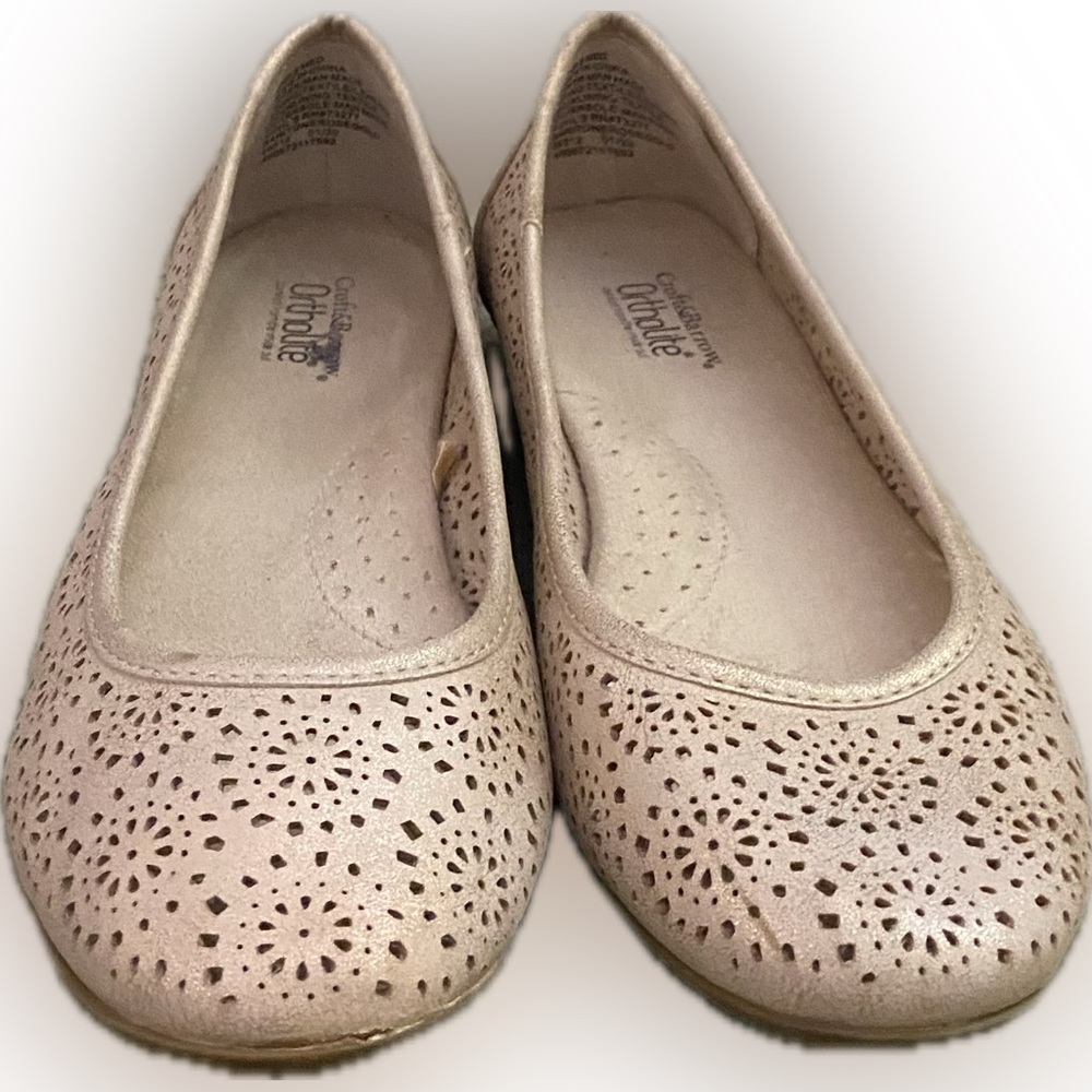 Croft & Barrow women’s Ortholite cut out ballet flats